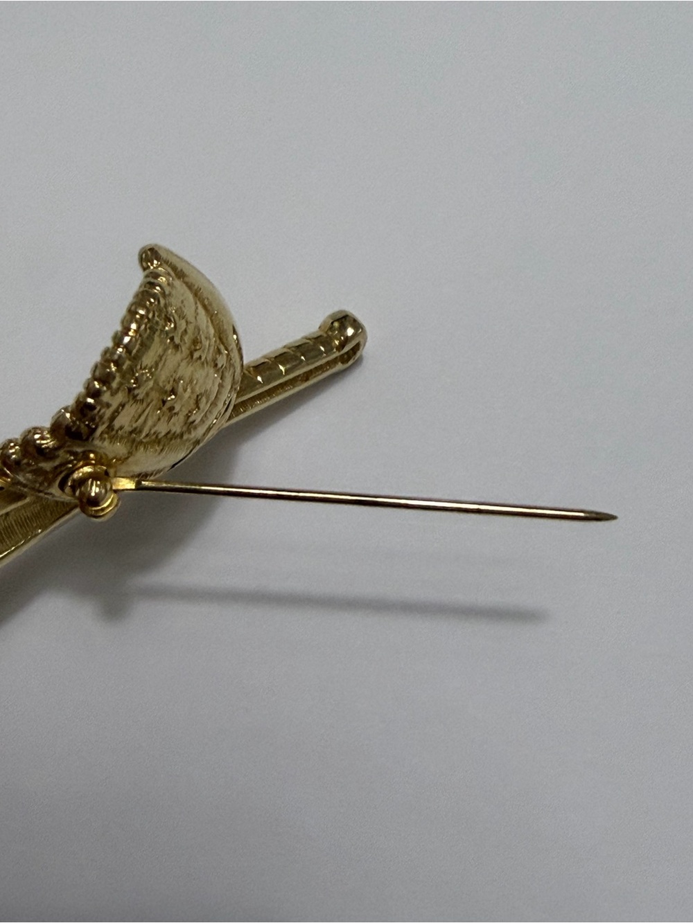 Retired Swarovski Swan Signed Crystal Baseball Bat & Glove Brooch Pin Gold Tone - Picture 6 of 11